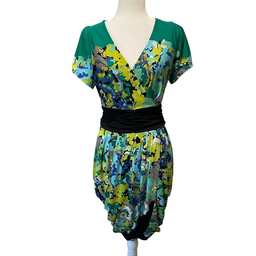 BCBGMaxAzria Faux Wrap Dress Sz M Floral V-Neck Tulip Hem Green Blue Fairygrunge